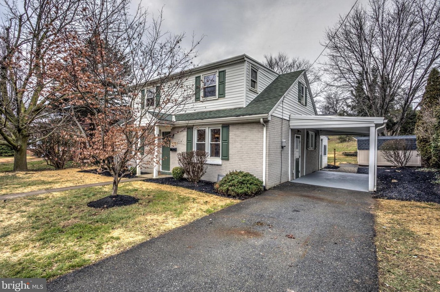 439 Poplar St, Kinderhook PA  17512-2121 exterior