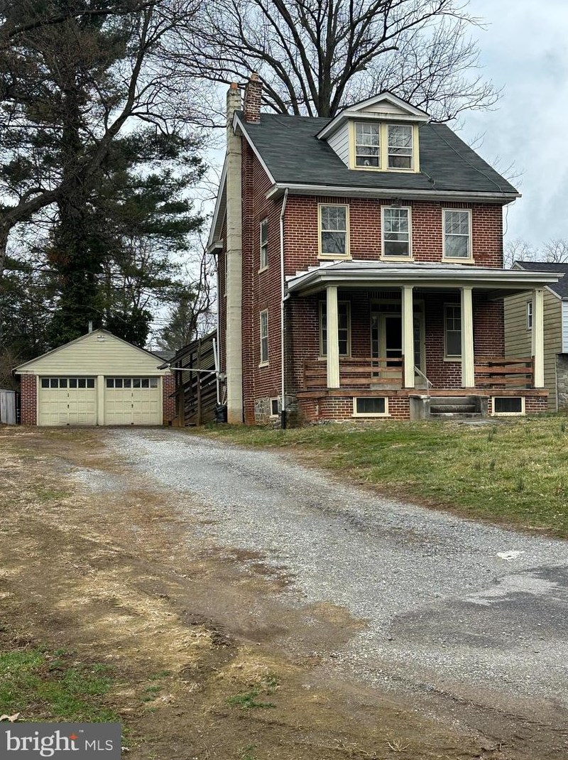 121 Glen Moore Cir, Lancaster, PA 17601
