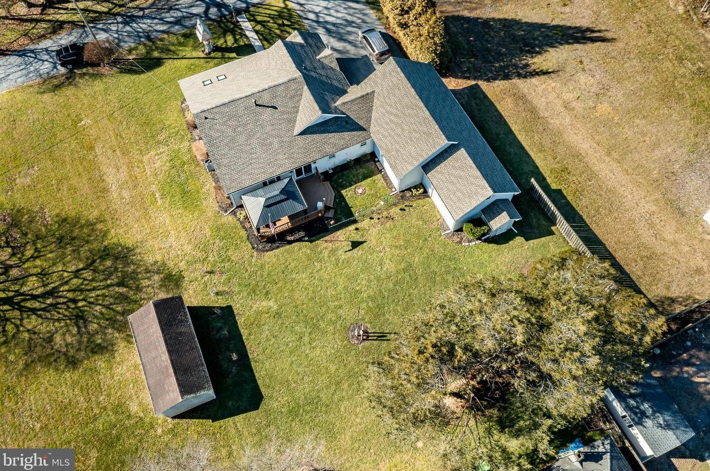 15 Linden Ave, Bartville, PA 17509-1101