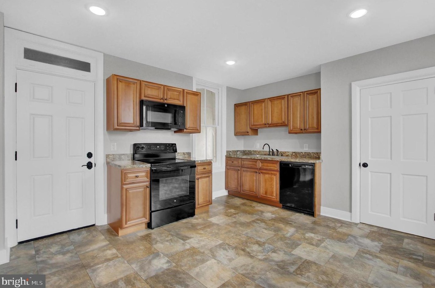 852 Spruce St, Kinderhook PA  17512-1331 exterior