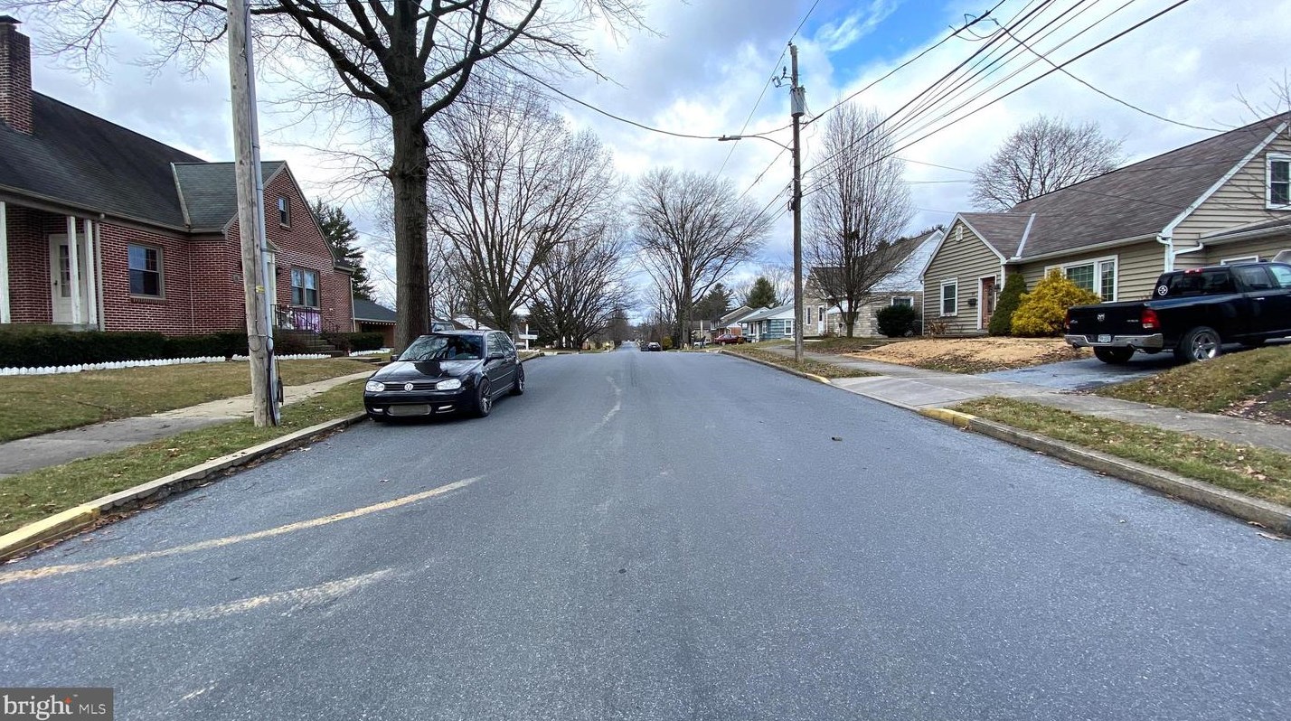 24 Penn St, Old Line PA  17545-1429 exterior