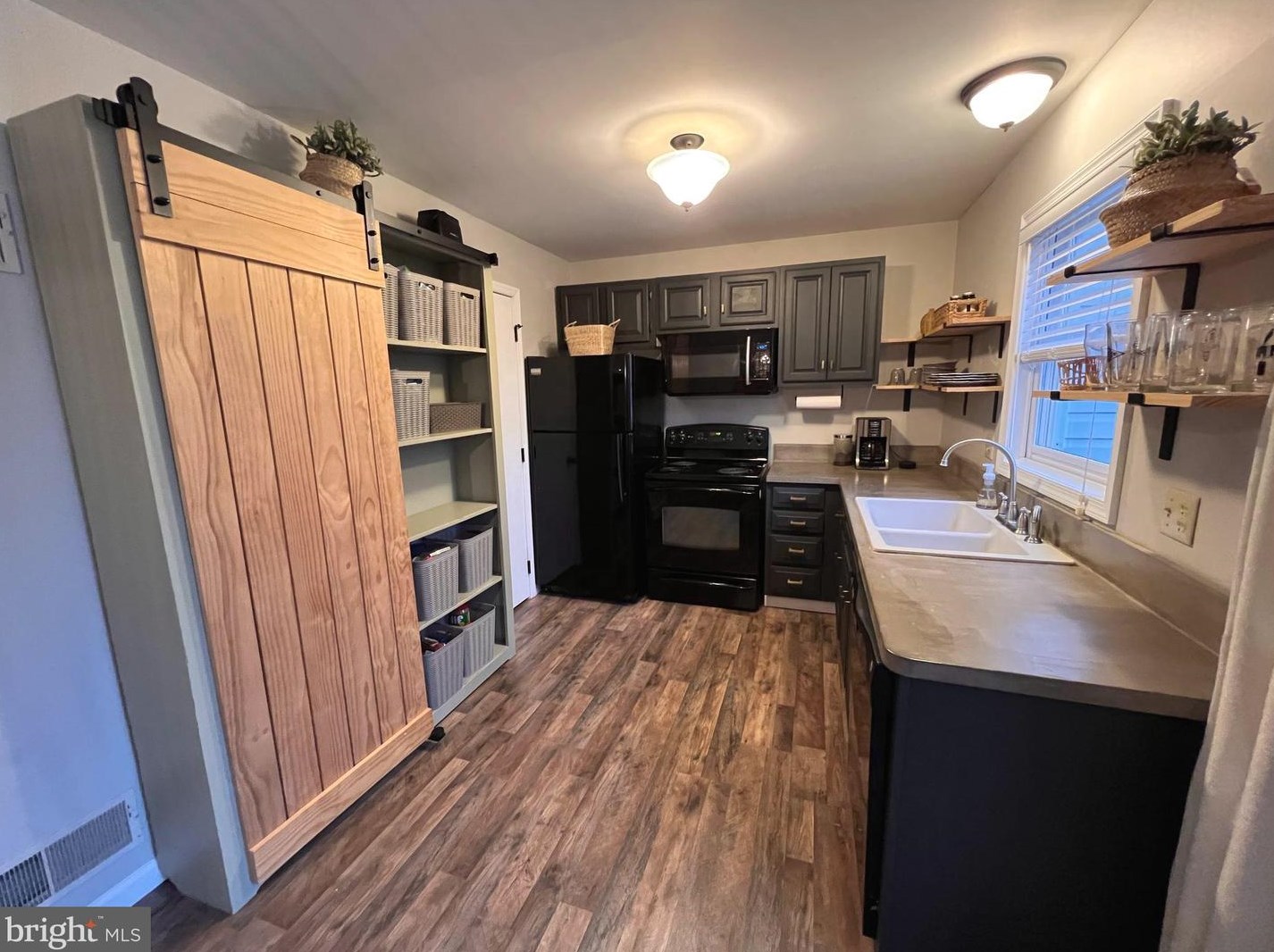 114 Garrett Cir, Ephrata, PA 17522