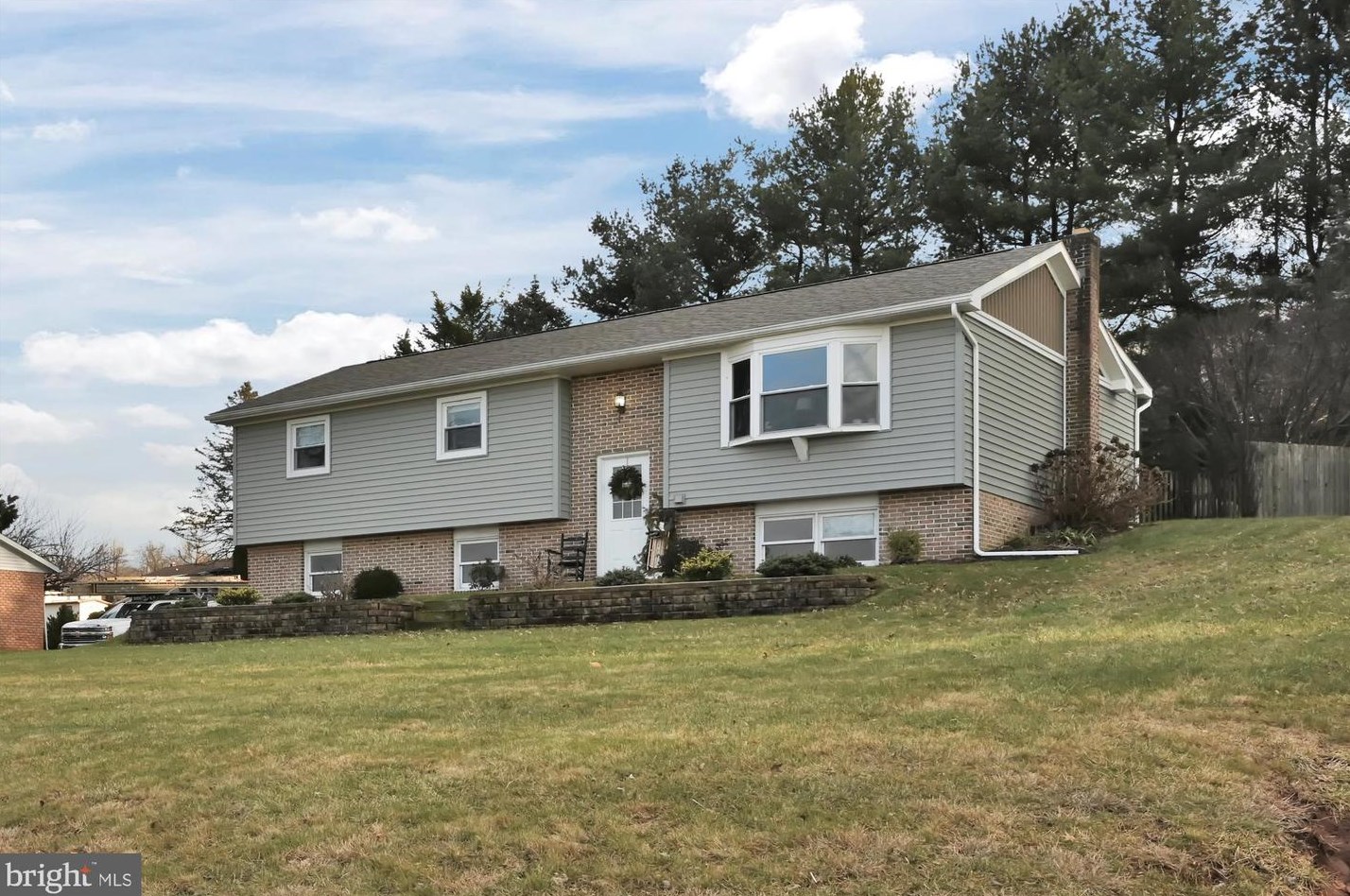 151 Valley View Dr, Ephrata, PA 17522