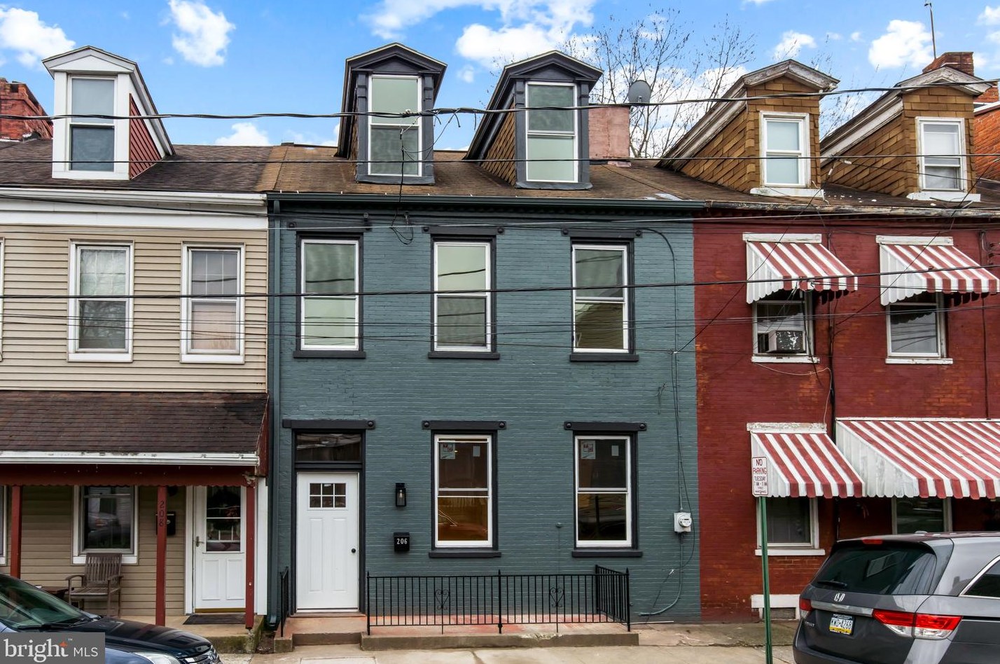 206 S 2nd St, Kinderhook, PA 17512