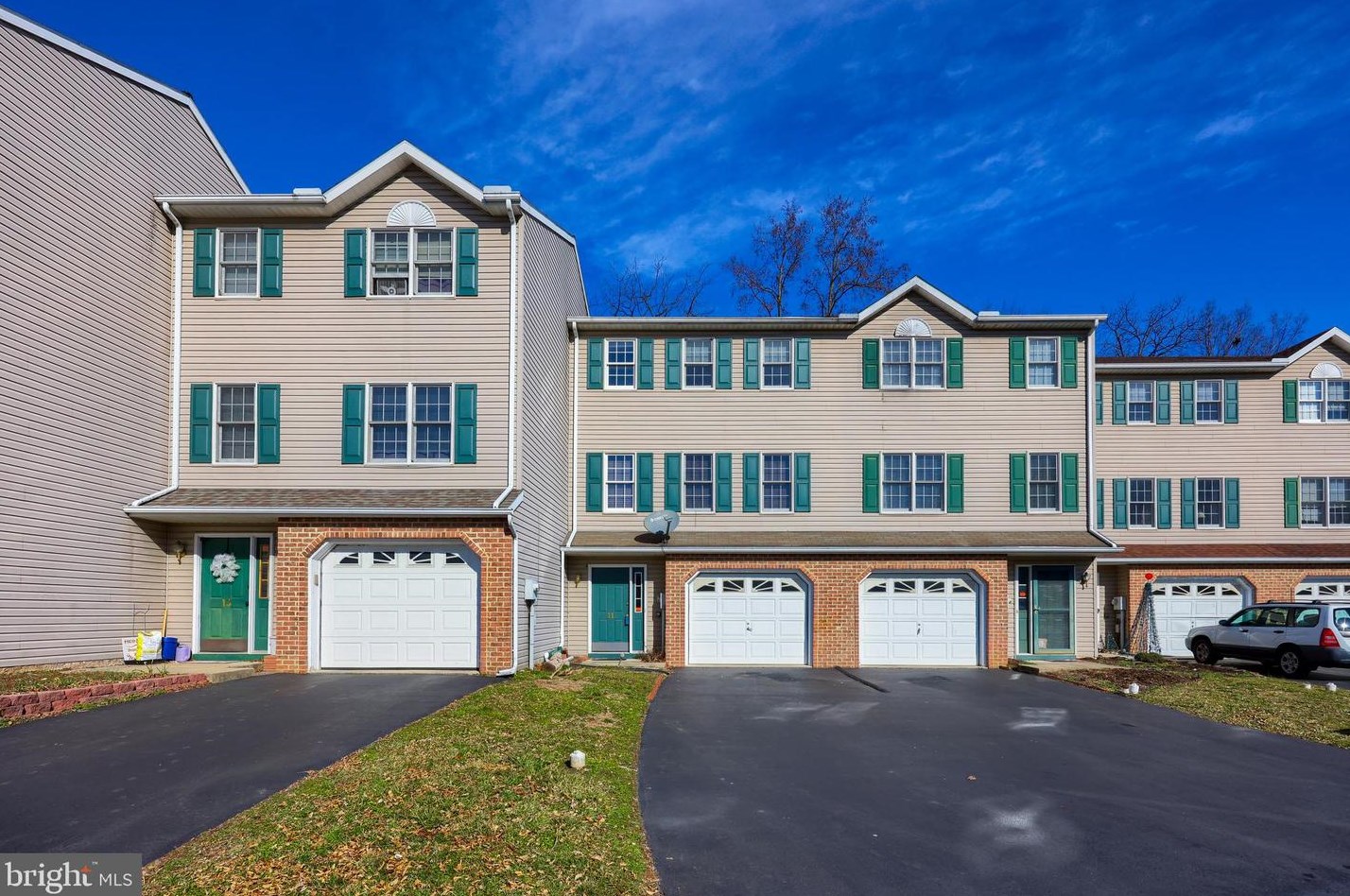 11 Lauren Ln, Ephrata, PA 17522
