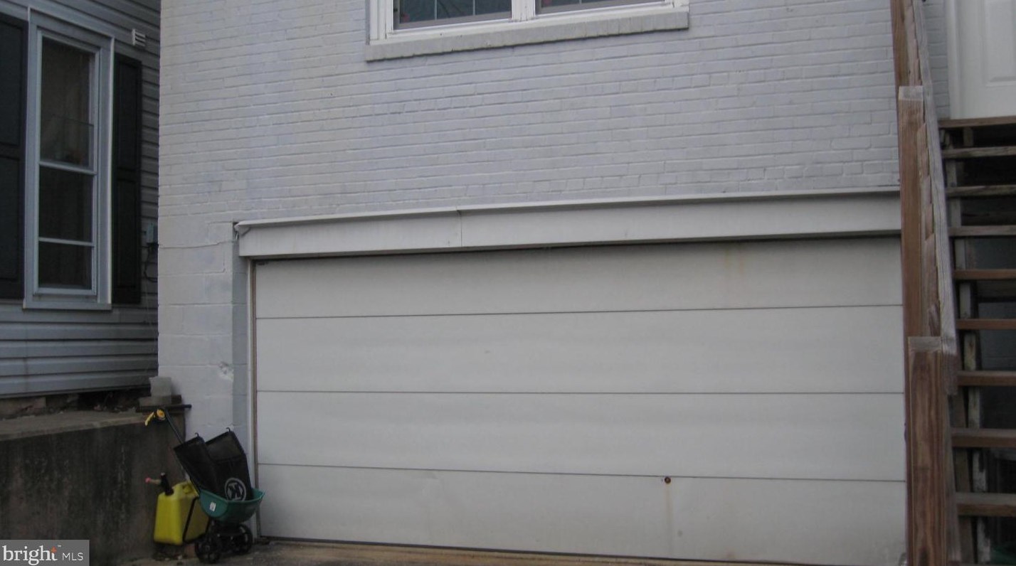 35 Lake St, Ephrata, PA 17522