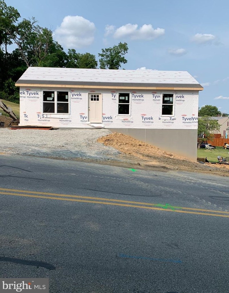 319 N 5th St, Kinderhook, PA 17512