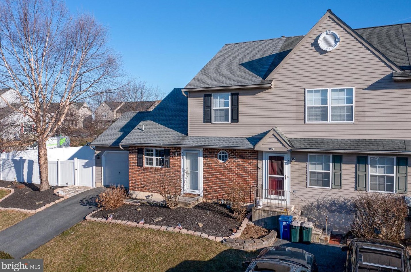 234 Quaking Aspen Ln, Marietta, PA 17547