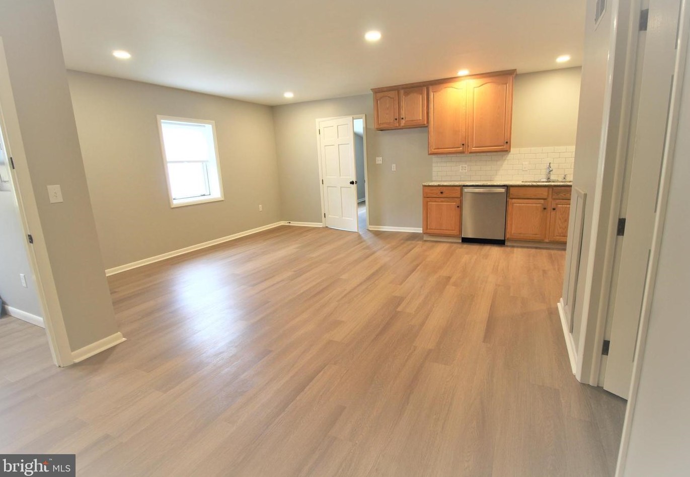 1082 Georgetown Rd, Lapark, PA 17562