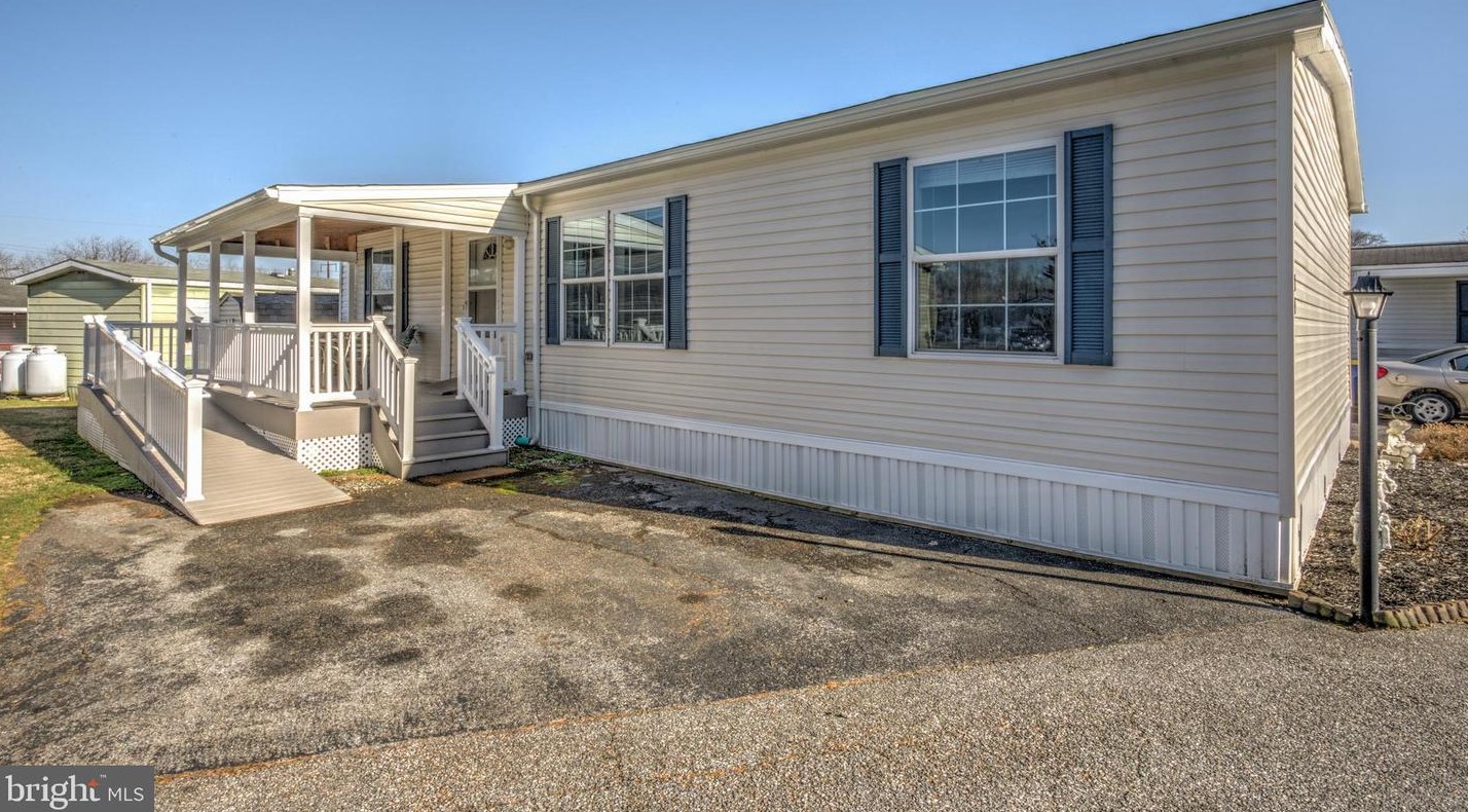 20 Janis Rd, Gordonville, PA 17529-9577