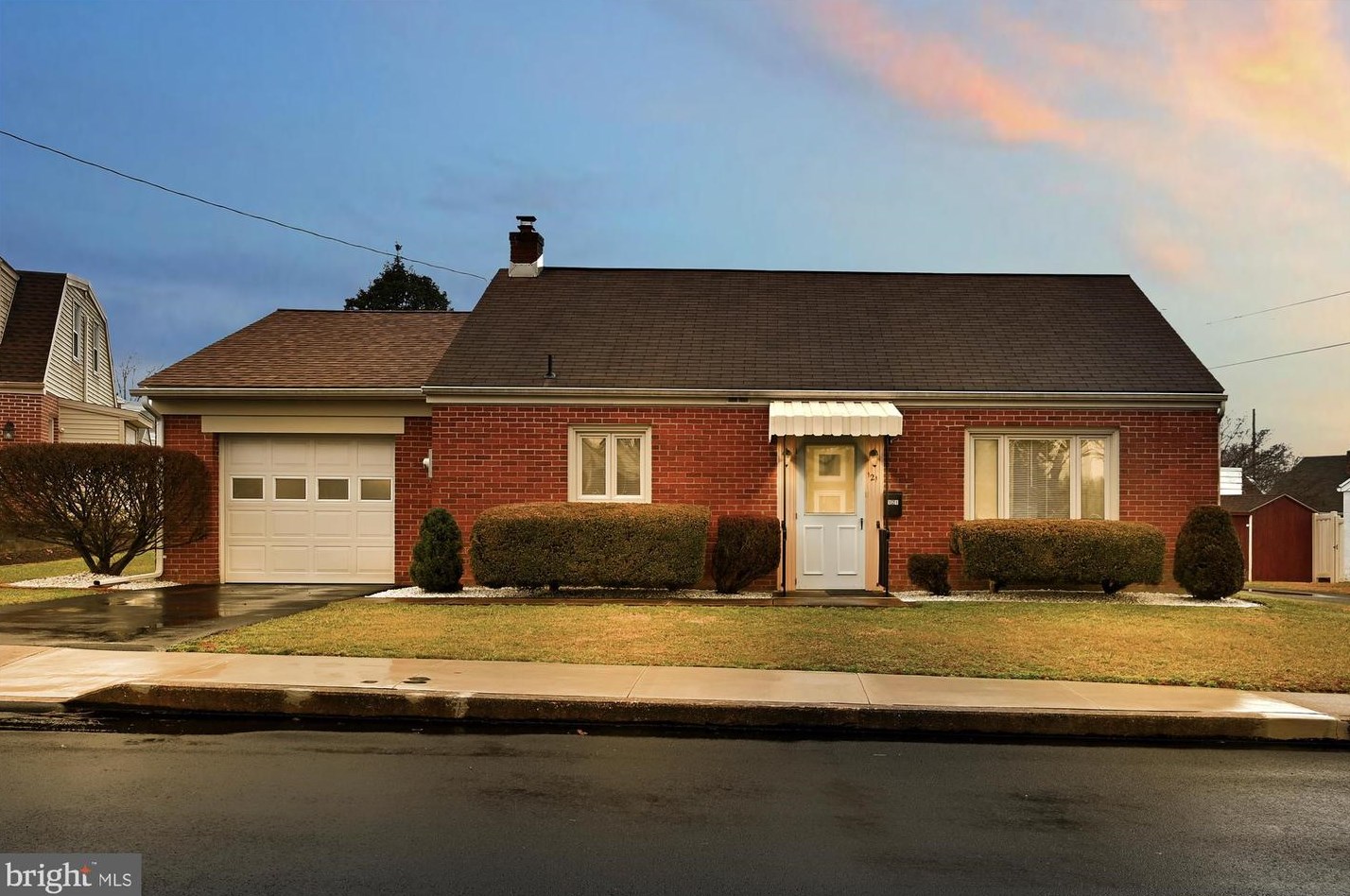 121 Lemon St, Ephrata, PA 17522