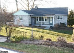 2035 Millstream Rd, Lancaster, PA 17602