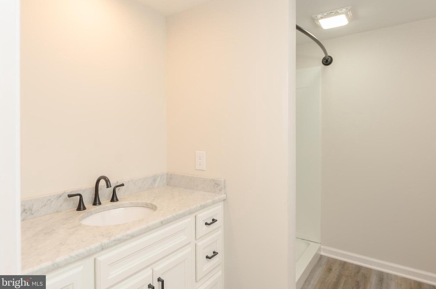 1085 Drager Rd, Kinderhook PA  17512-8707 exterior