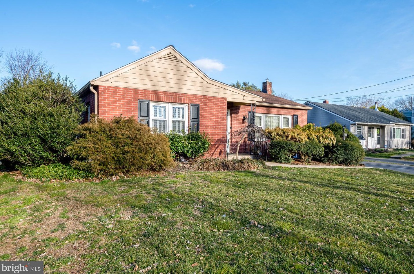 129 Oakview Rd, Lancaster, PA 17602