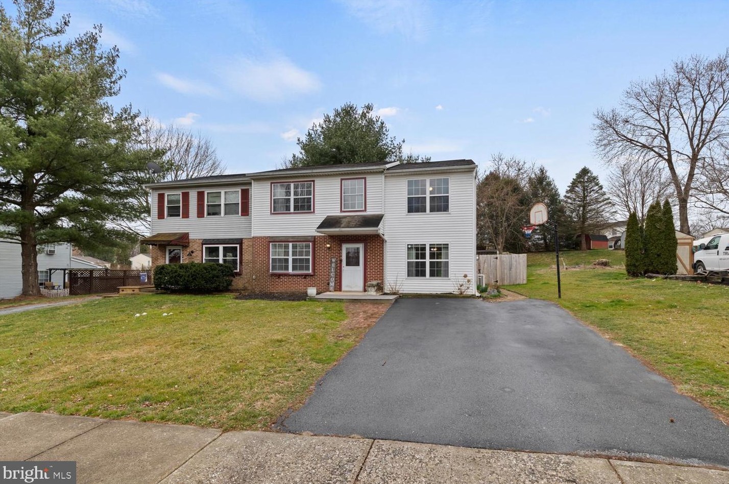1600 Manor Blvd, Lancaster, PA 17603
