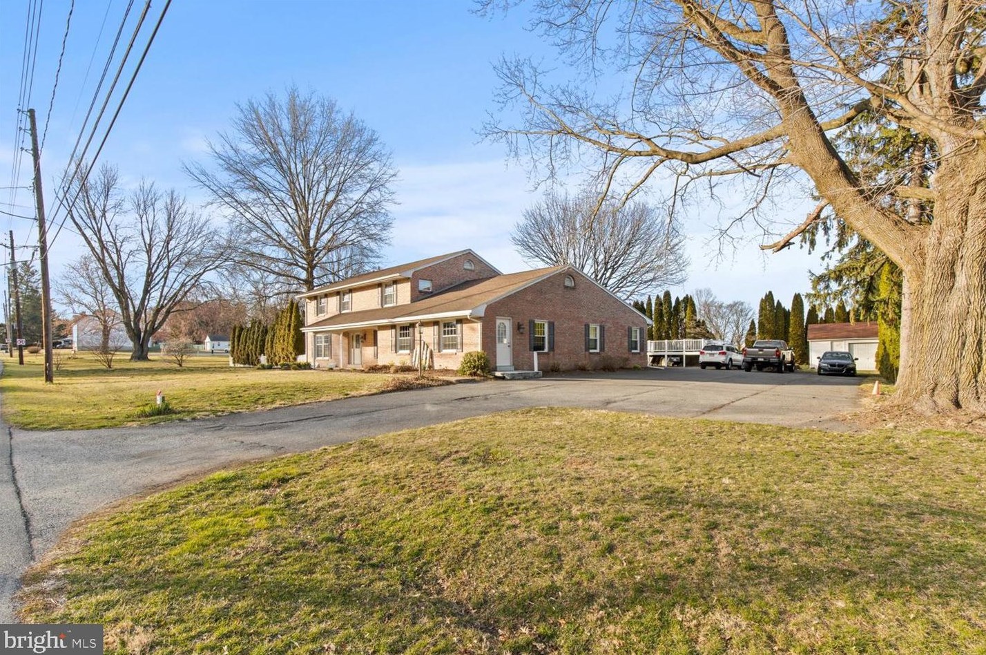 543 E Main St, Landisville, PA 17538