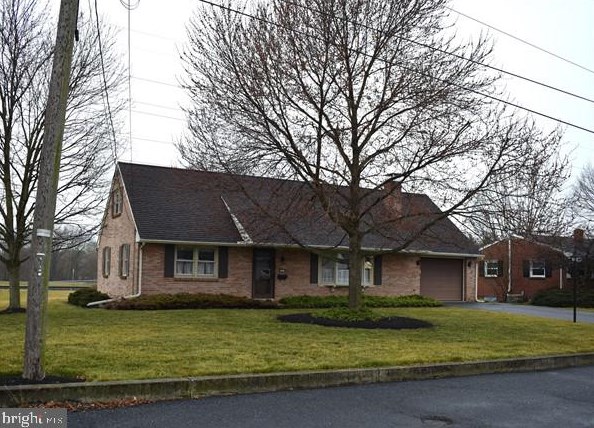 6250 Sundra Dr, East Petersburg, PA 17520-1153