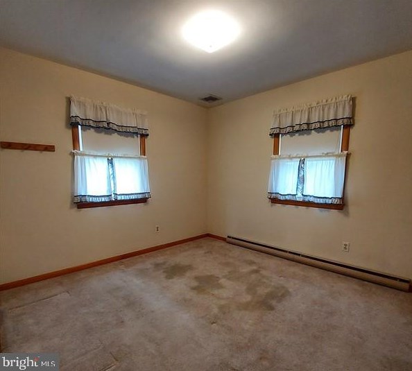 6250 Sundra Dr, East Petersburg PA  17520-1153 exterior
