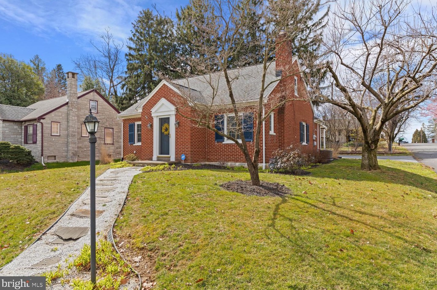 106 Roselle Ave, Lancaster, PA 17603