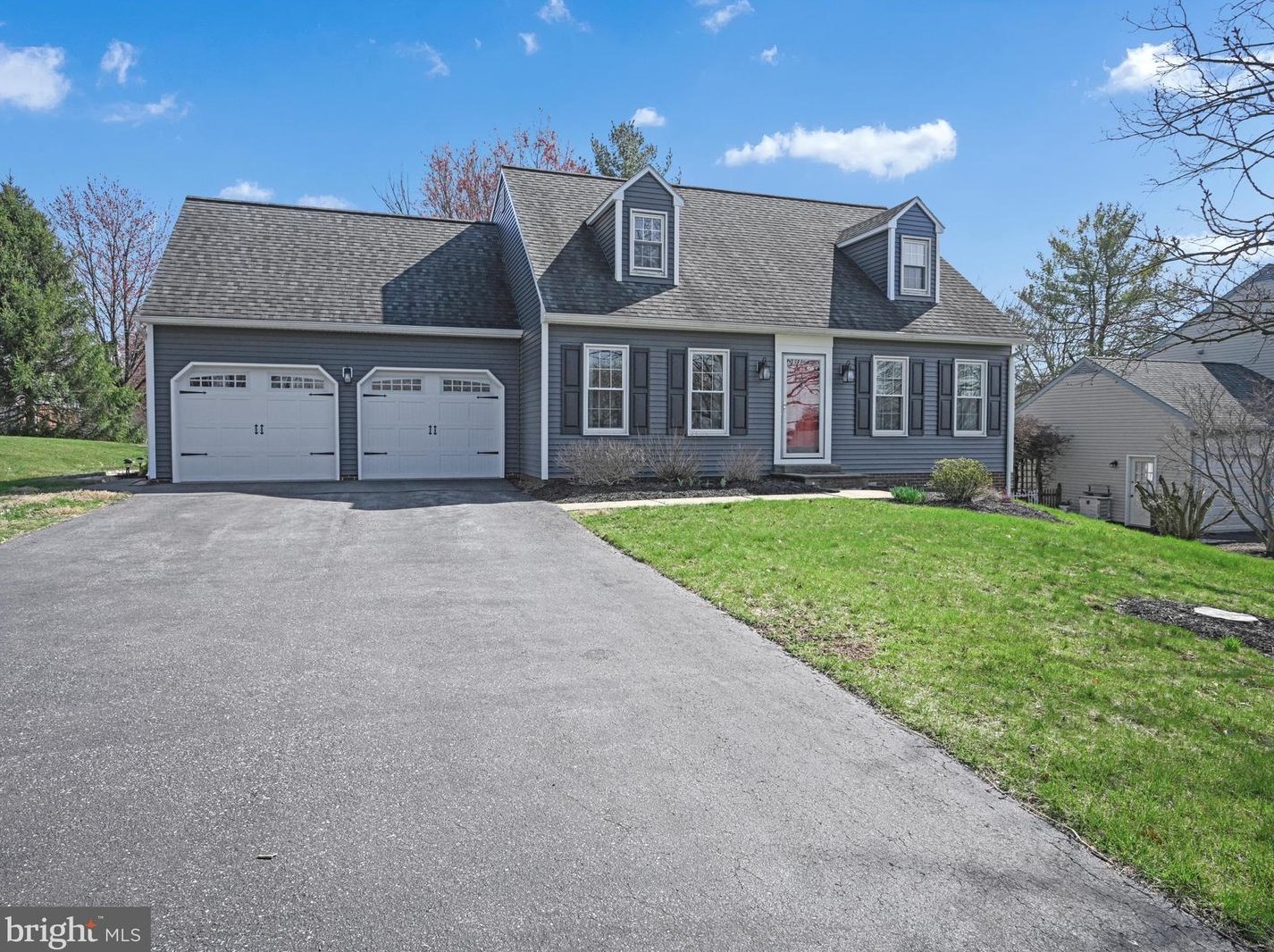 3300 Rothsville Rd, Akron, PA 17501-1174
