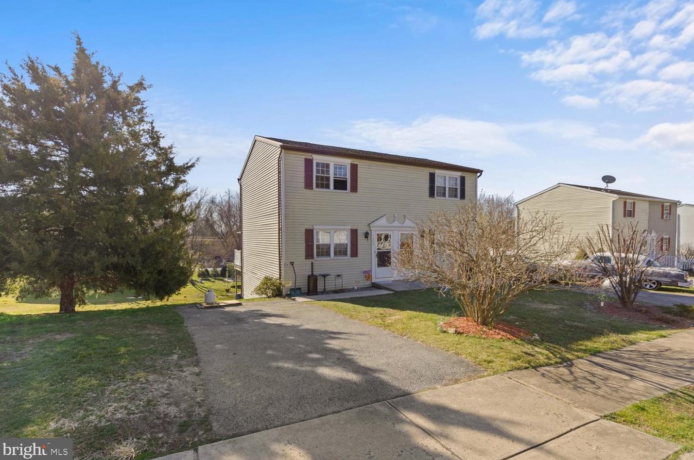 1078 Cloverton Dr, Kinderhook, PA 17512-9402