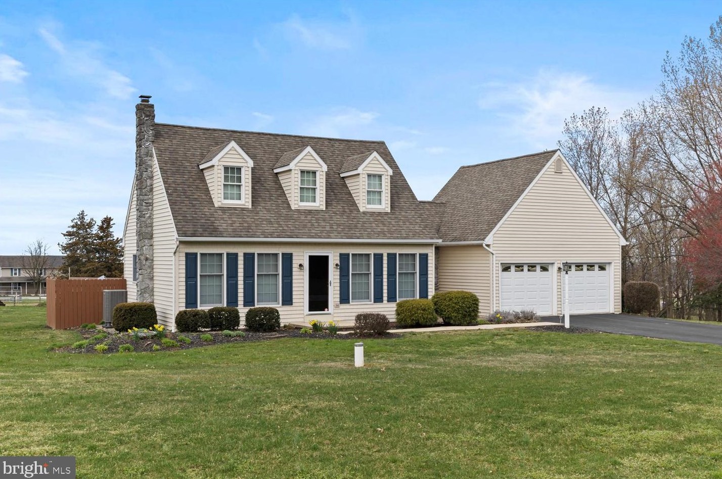 38 Oak View Dr, Edisonville, PA 17579
