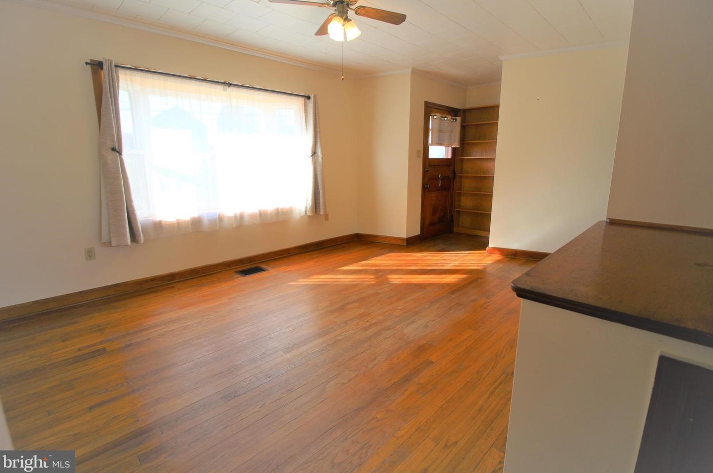 689 Noble Rd, Bartville, PA 17509