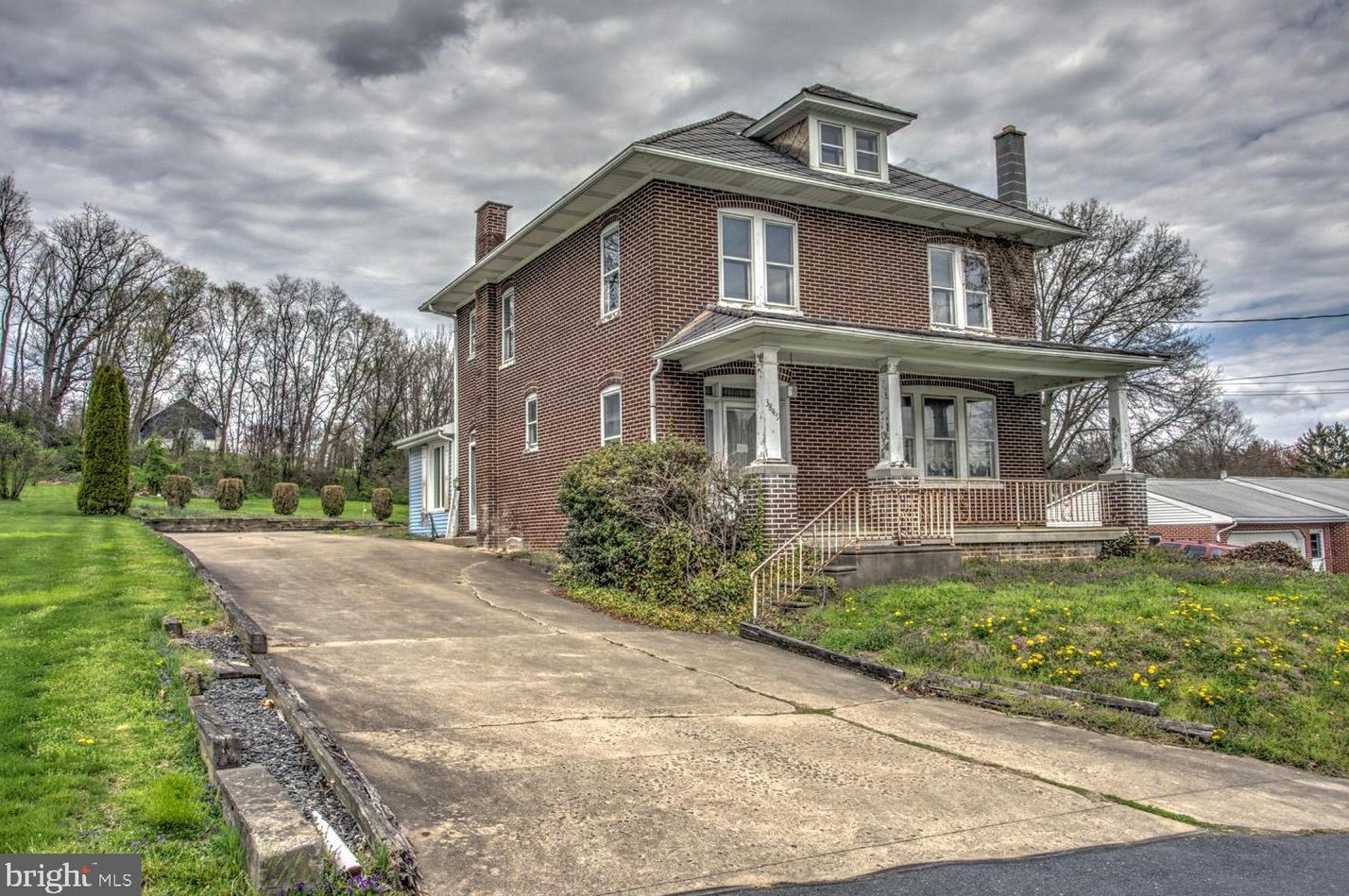 3849 Pawnee Rd, Kinderhook, PA 17512
