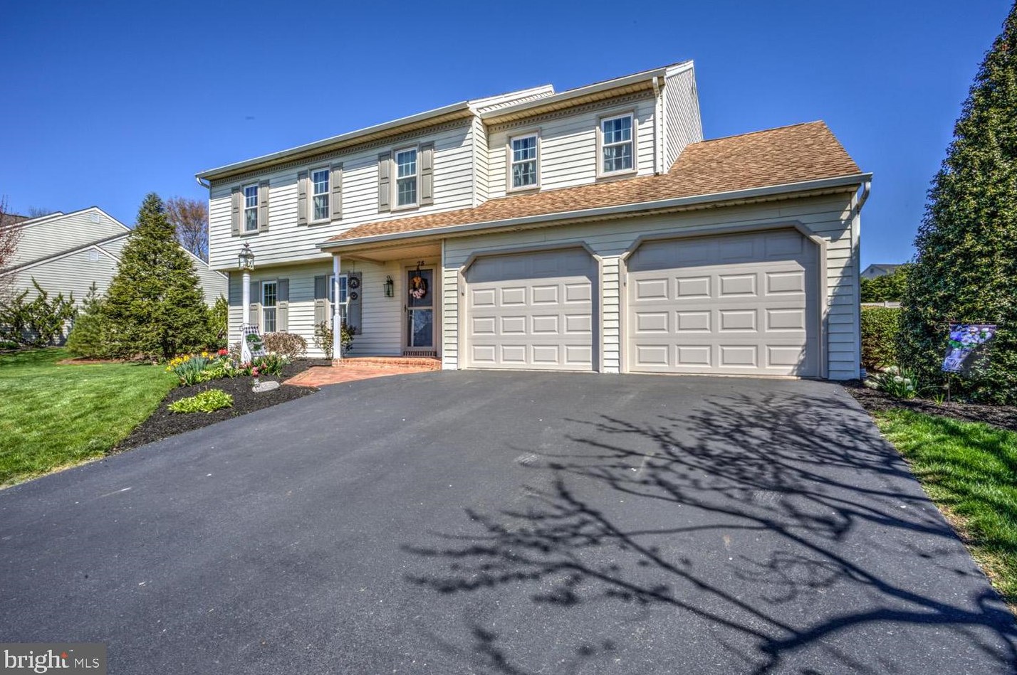 75 Rosewood Dr, Brownstown, PA 17508