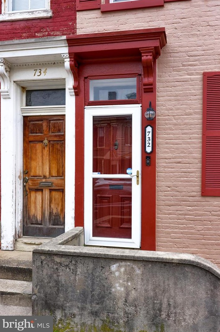 732 Locust St, Kinderhook, PA 17512