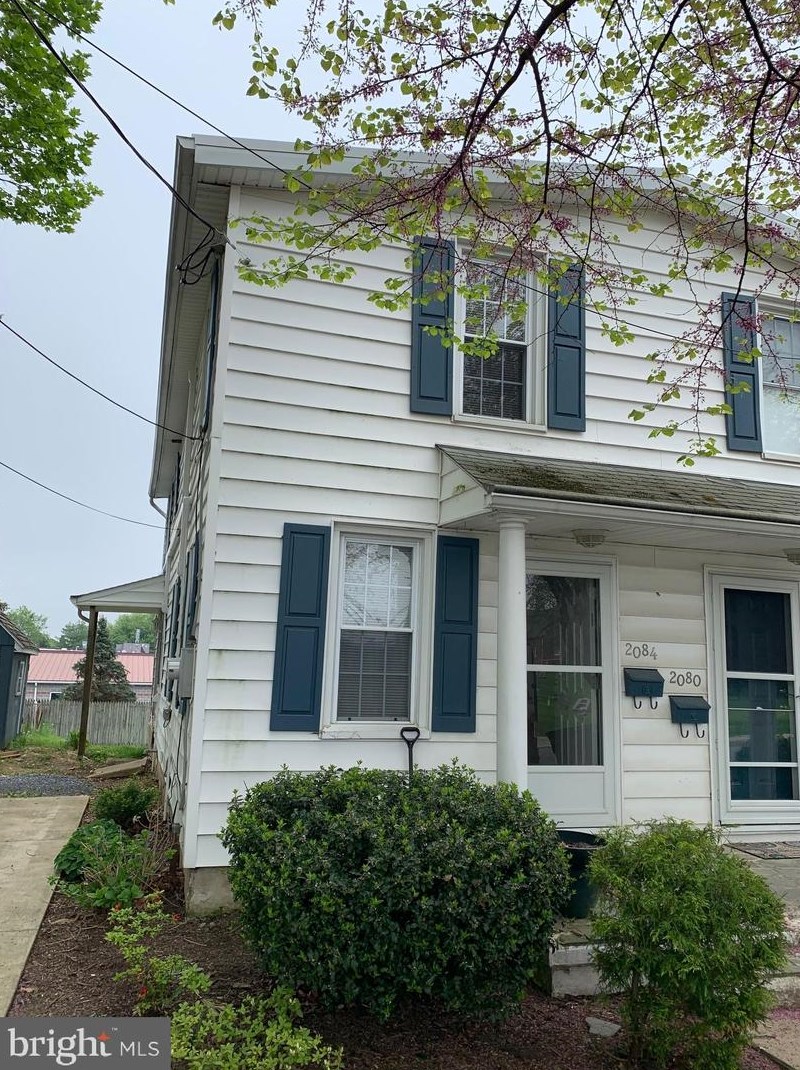 2080 Broad St, East Petersburg, PA 17520-1202