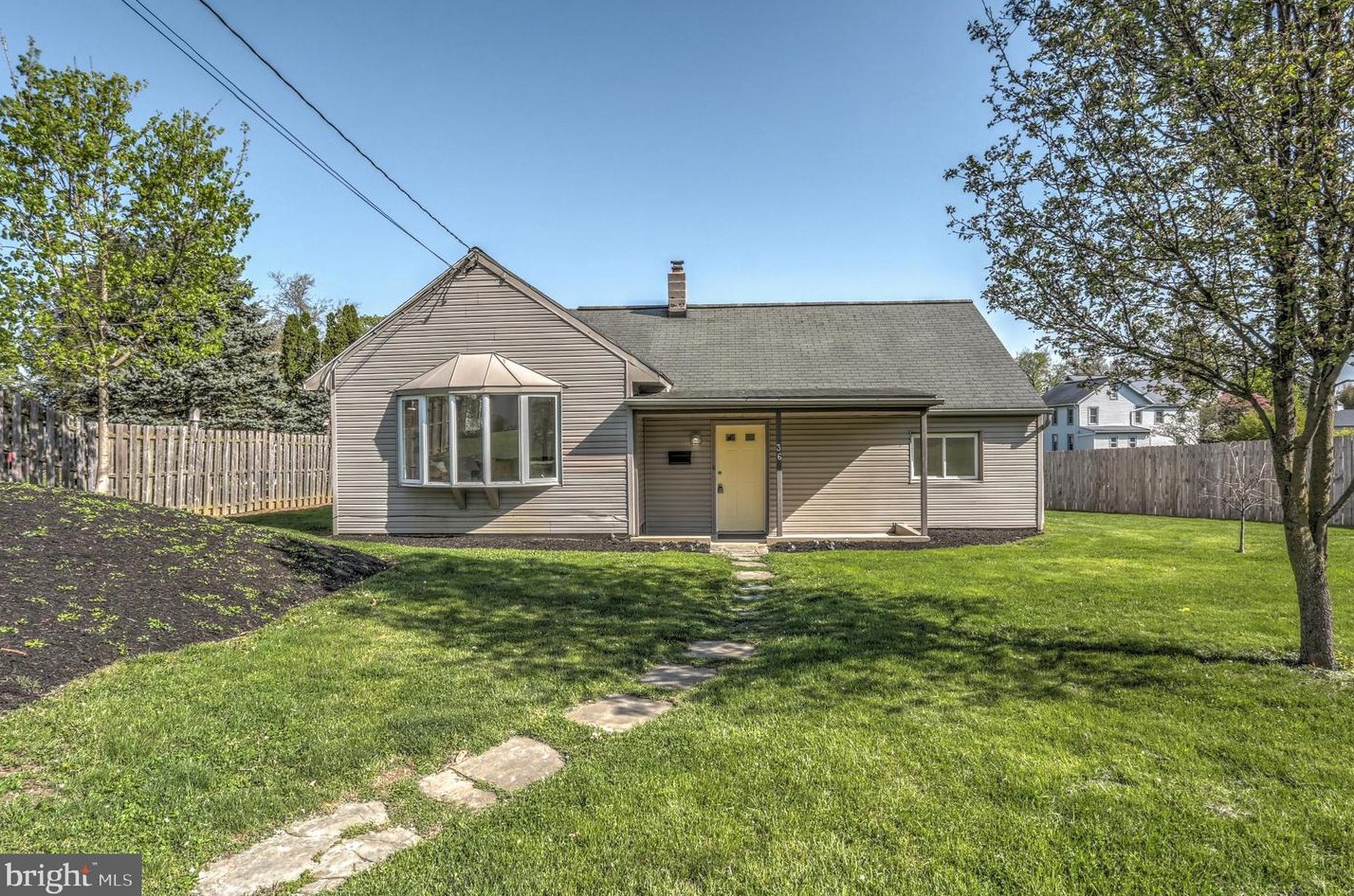 36 Detwiler Ave, Mount Joy, PA 17552