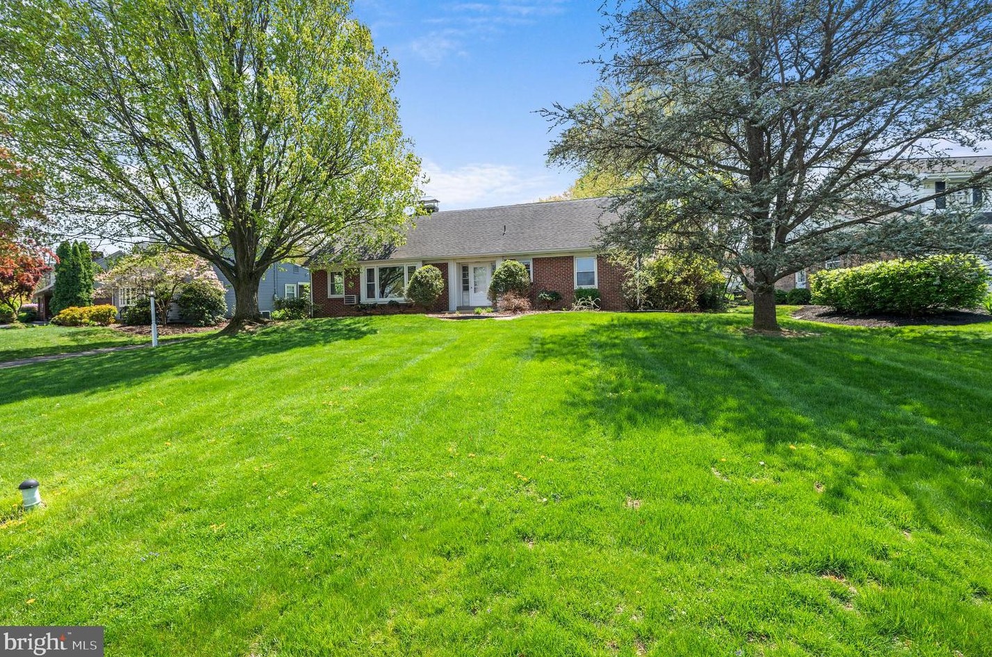1955 Park Plaza, Lancaster, PA 17601