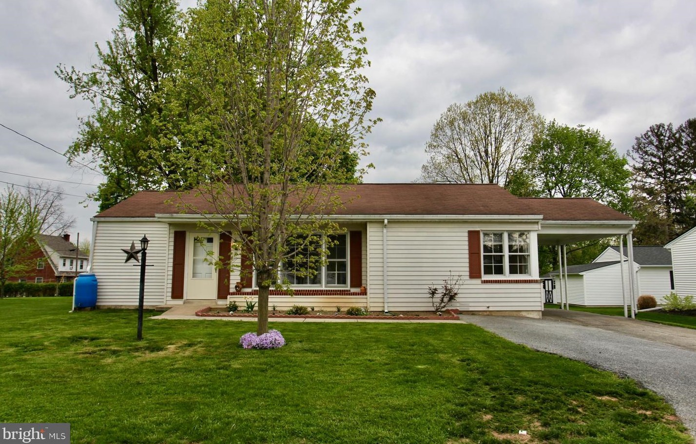 9 South Ave, Landisville, PA 17538-1018