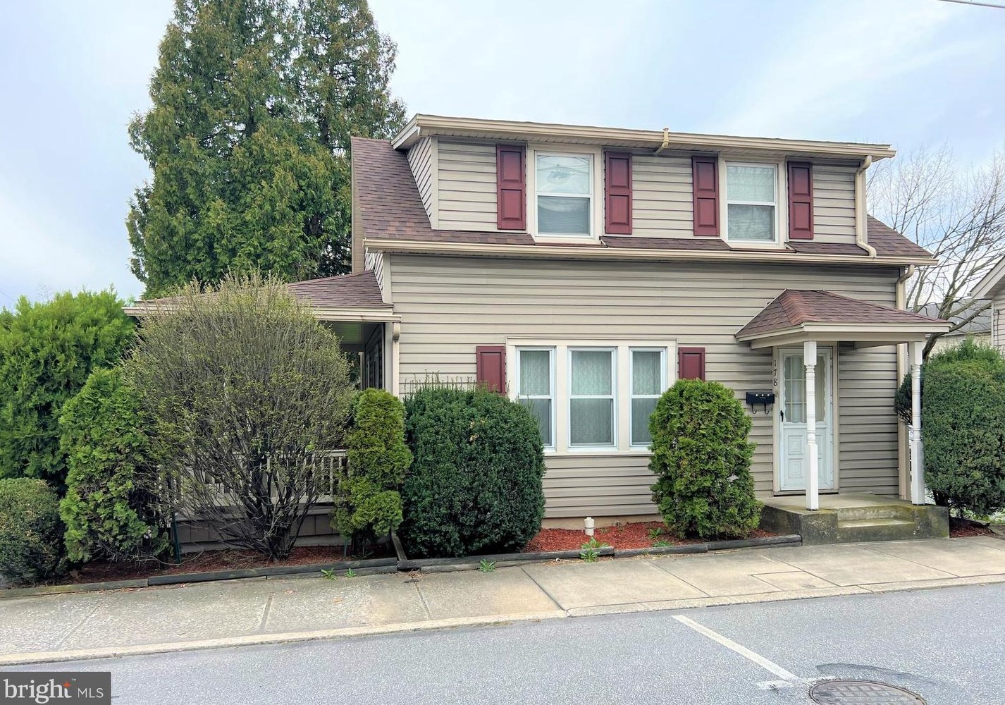 178 N Main St, Old Line, PA 17545
