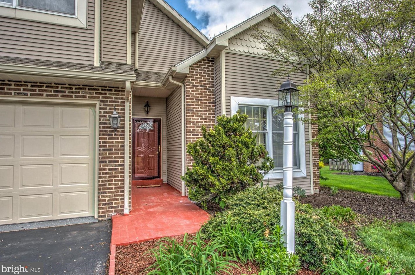 235 Jefferson Dr, Ephrata, PA 17522