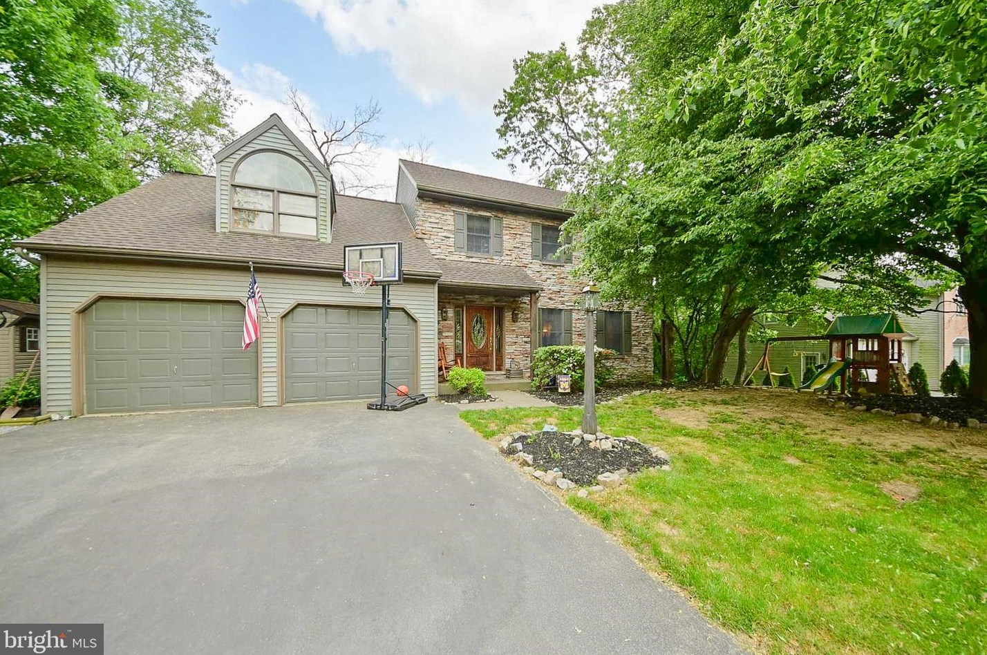 3883 Sterling Way, Kinderhook, PA 17512