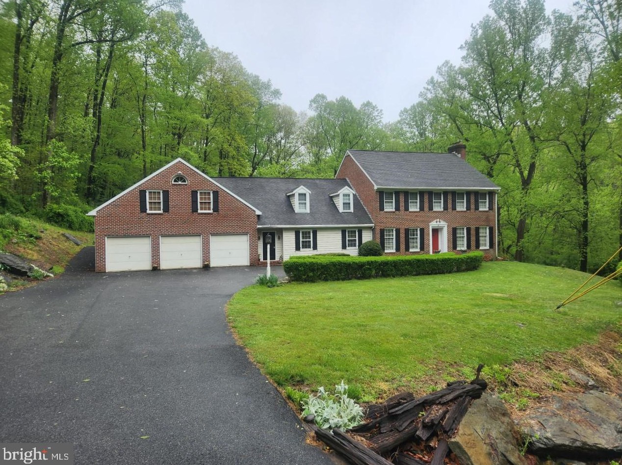 121 Nissley Ln, Holtwood, PA 17532-9609
