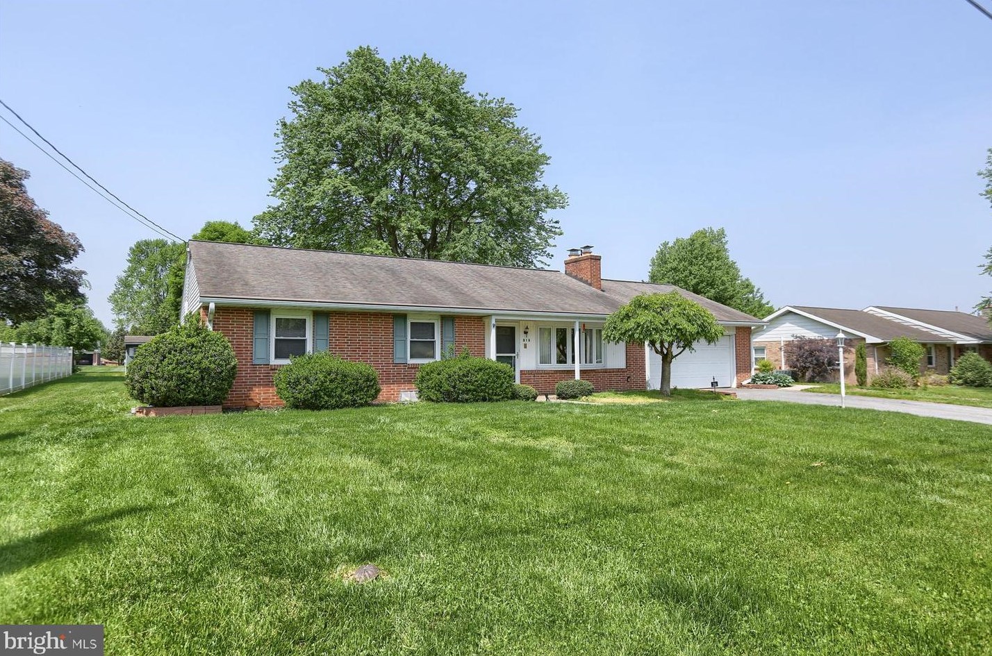 316 Edgemont Dr, Willow, PA 17584-9447