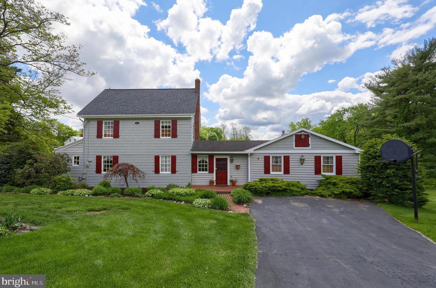 510 Westview Drive, Akron, PA 17501