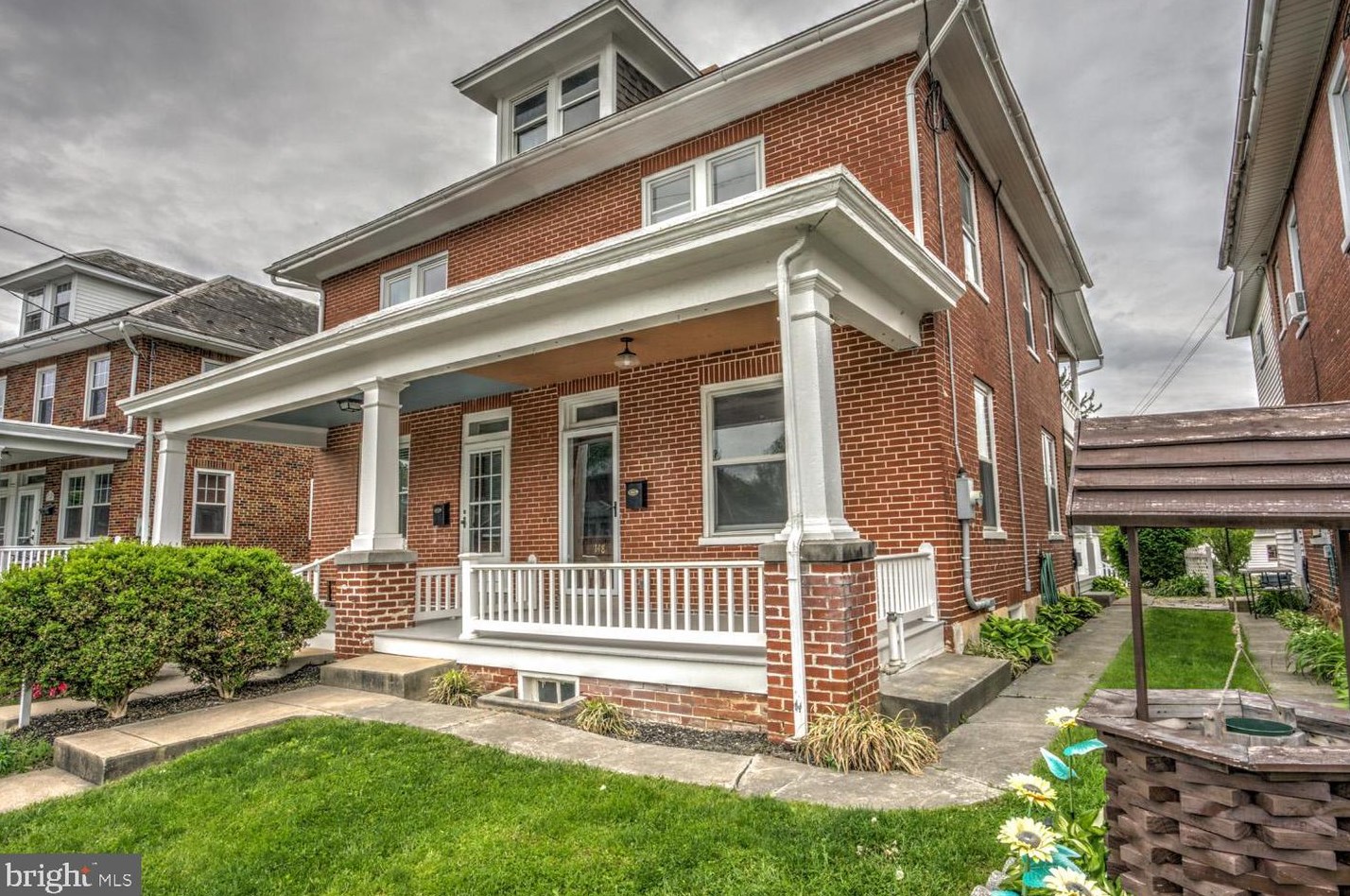 148 W Sunset Ave, Ephrata, PA 17522