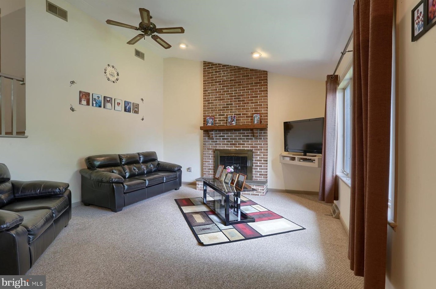 332 Buchanan Dr, Ephrata, PA 17522