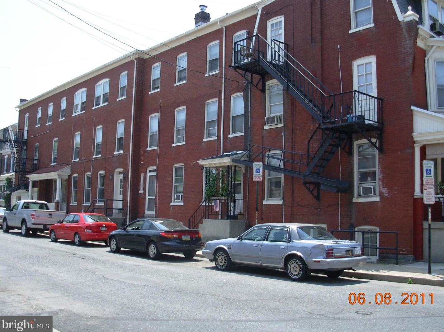 346 N Pine St #201, Lancaster, PA 17601