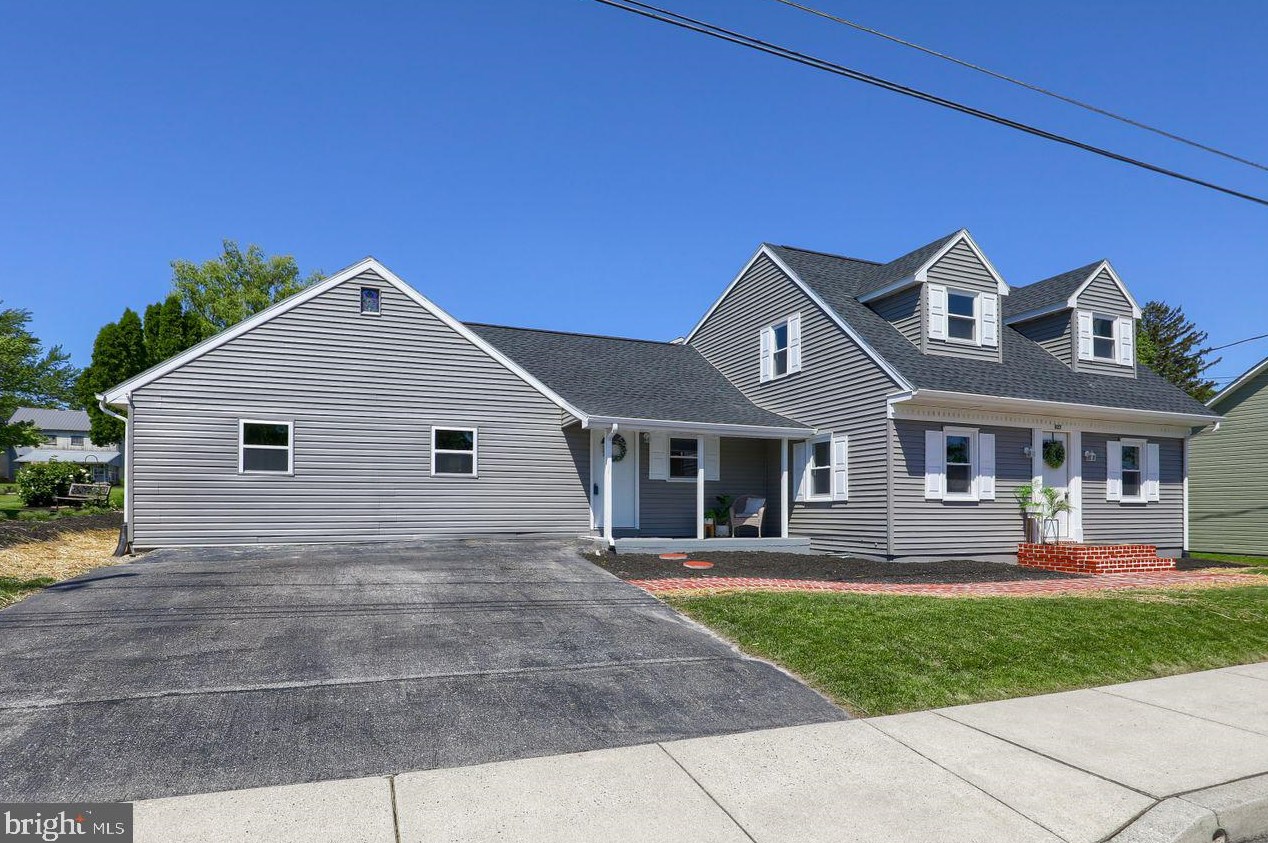 827 Church St, Mount Joy, PA 17552