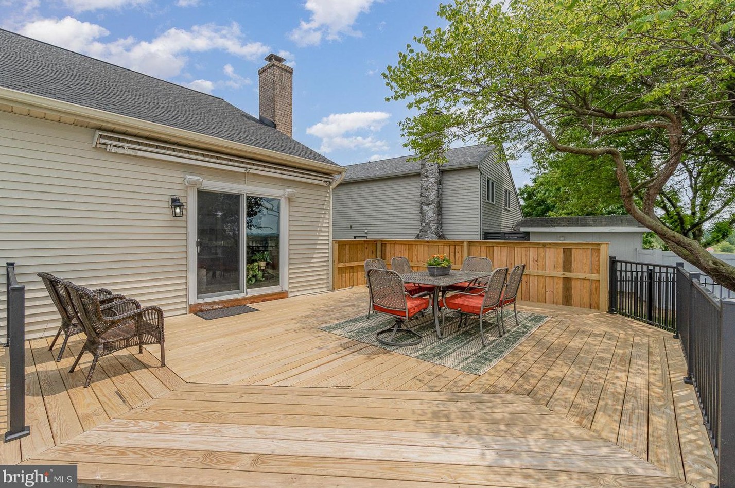 182 Northridge Dr, Landisville PA  17538-1911 exterior