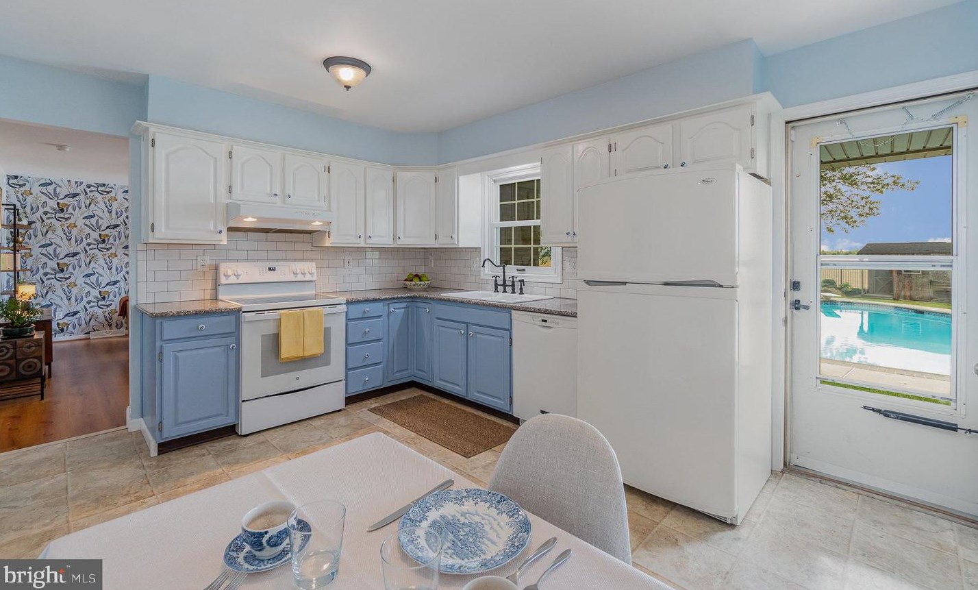182 Northridge Dr, Landisville PA  17538-1911 exterior