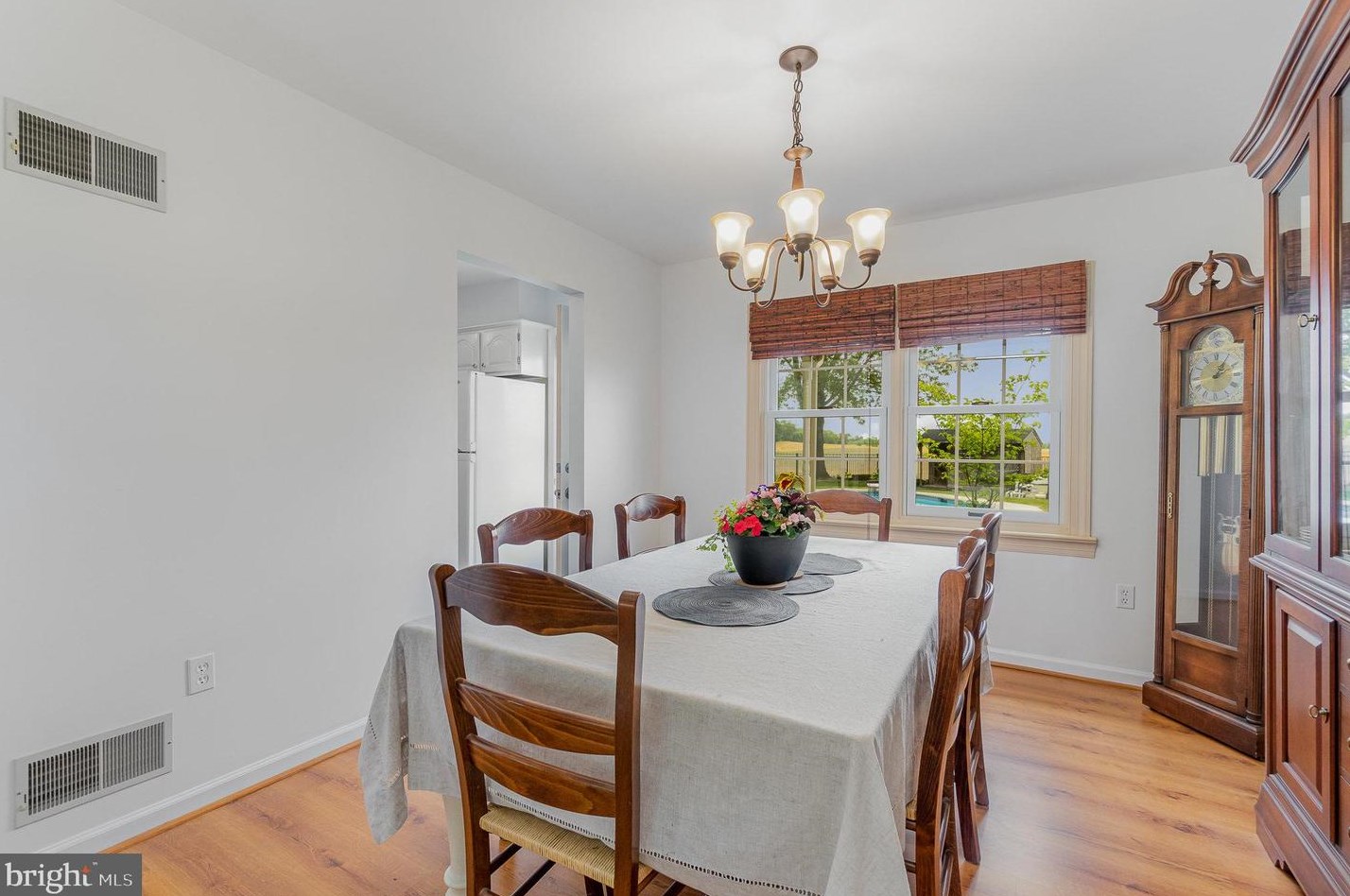182 Northridge Dr, Landisville PA  17538-1911 exterior