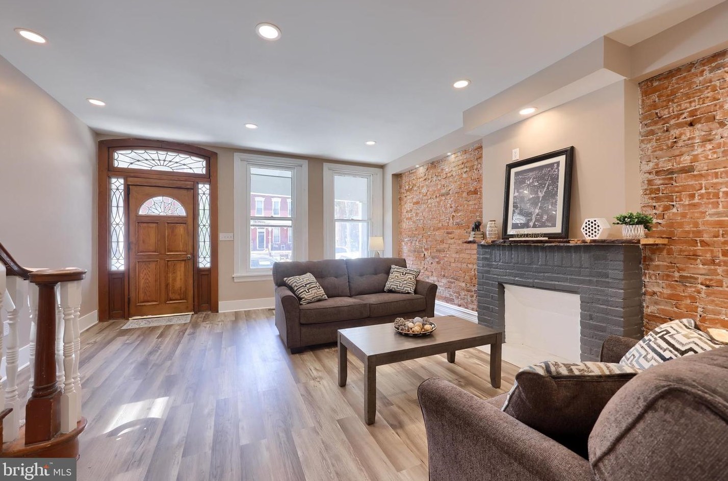 818 Walnut St, Kinderhook PA  17512-1326 exterior