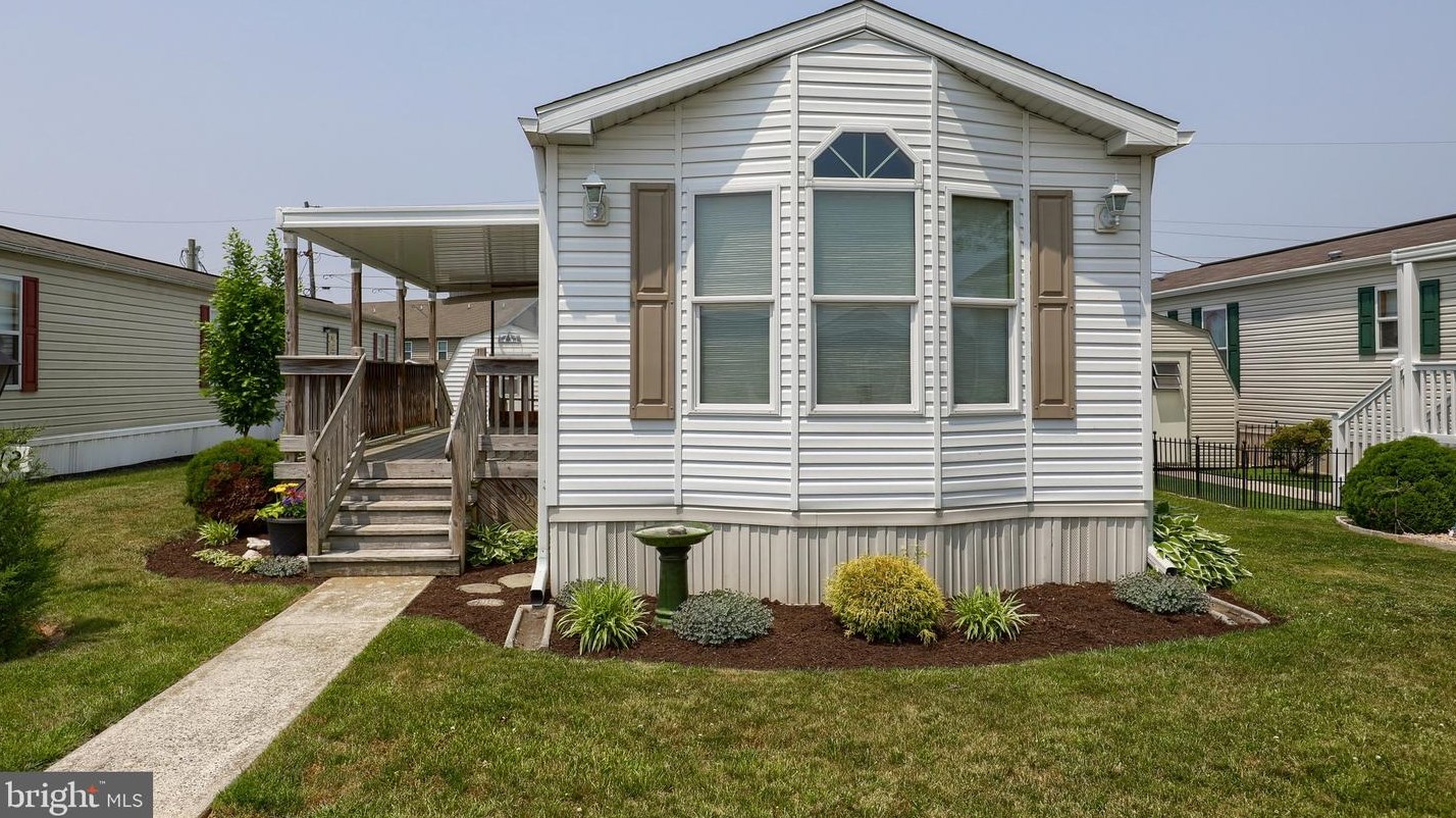 70 Snyder Ln, Ephrata, PA 17522