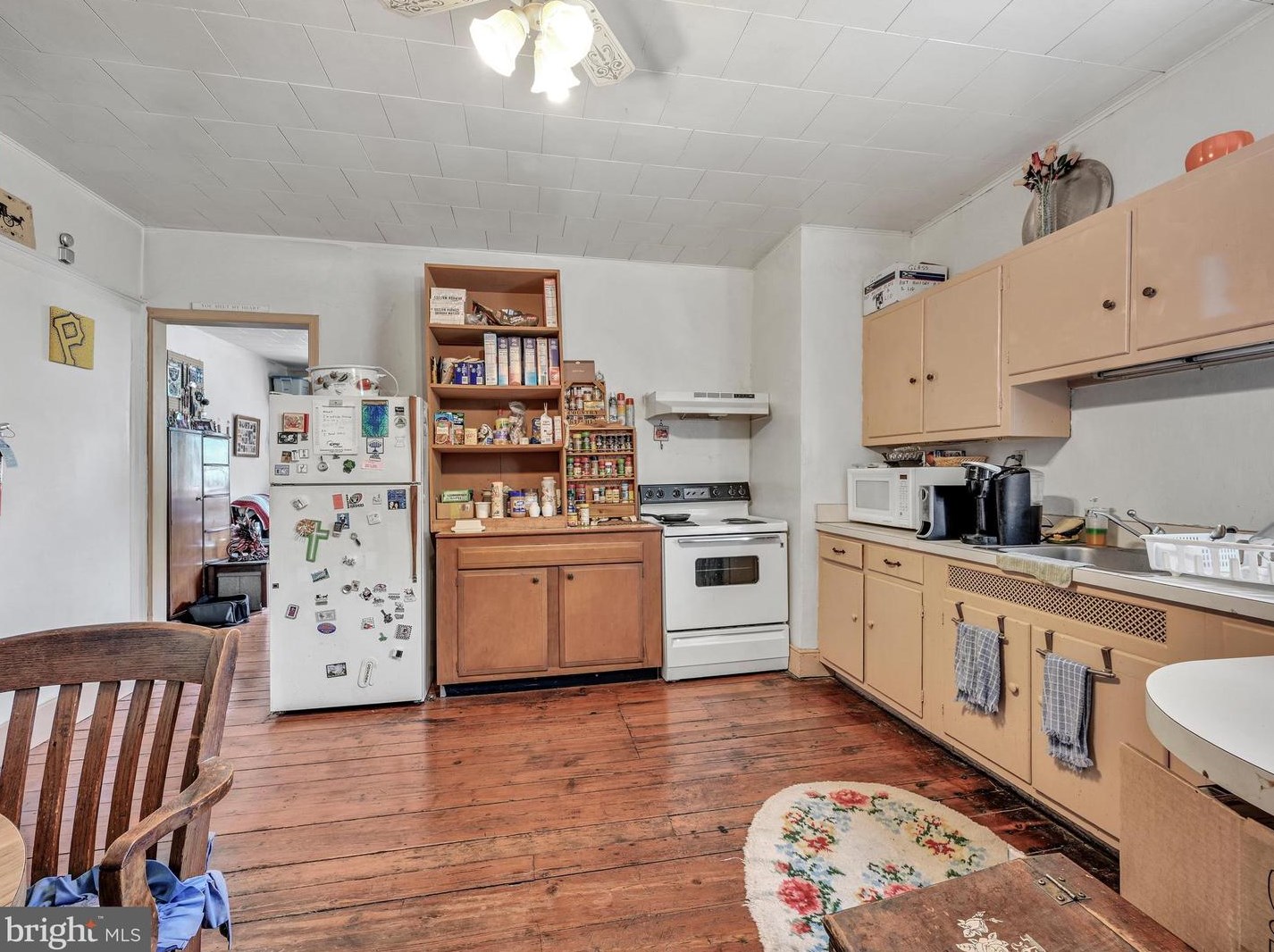 304 Front St, Marietta PA 17547-1704 exterior